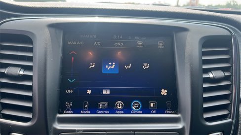 Used 2016 Chrysler 200 S image 16