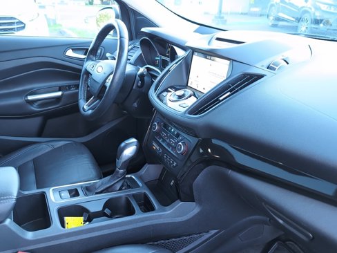 Used 2018 Ford Escape Titanium w/ Ford Safe & Smart Package image 7