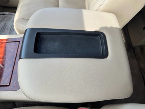 Used 2011 Chevrolet Tahoe LTZ image 24