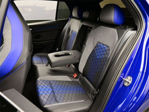 Used 2025 Volkswagen Golf R Black Edition image 12