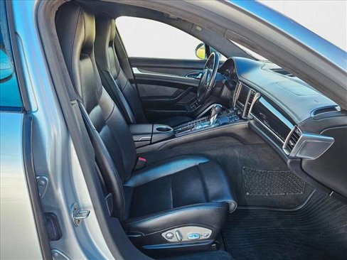Used 2014 Porsche Panamera GTS image 21