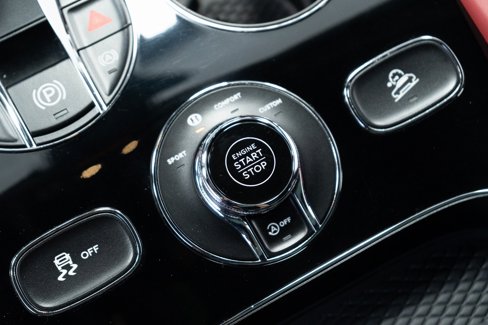 Certified 2023 Bentley Bentayga image 35