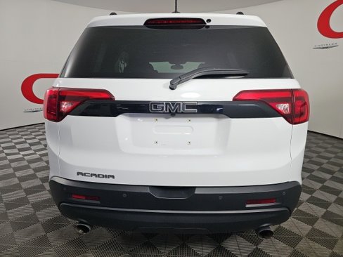 Used 2019 GMC Acadia SLT w/ Black Edition image 6