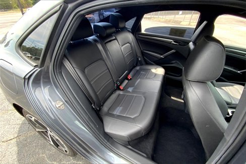 Used 2021 Volkswagen Passat 2.0T R-Line image 28