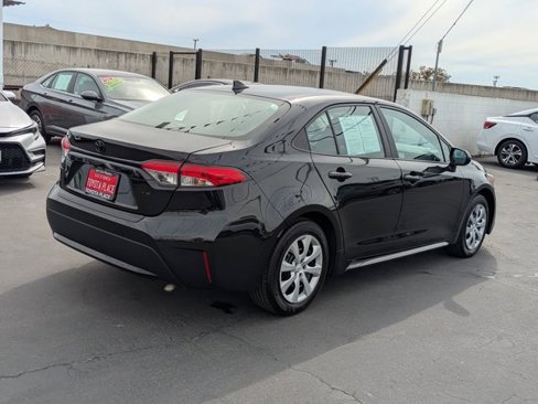 Certified 2022 Toyota Corolla LE image 8