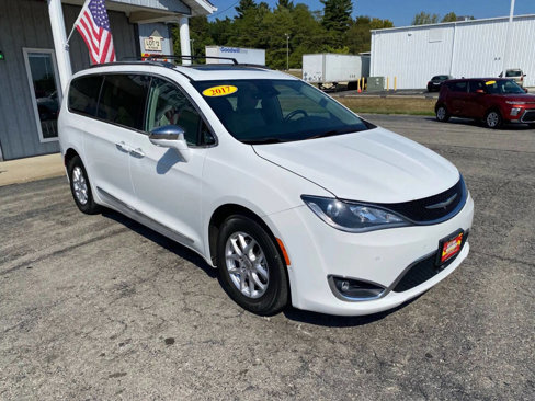 Used 2017 Chrysler Pacifica Limited w/ Advanced Safetytec Group image 10