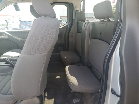 Used 2016 Nissan Frontier S image 25