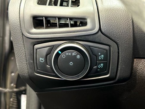 Used 2017 Ford Focus SE image 24