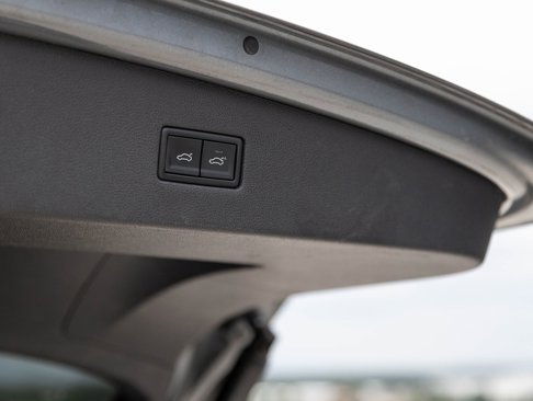 Used 2019 Volkswagen Tiguan SEL Premium R-Line image 27