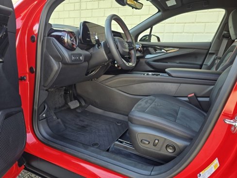Used 2024 Chevrolet Blazer EV RS image 17