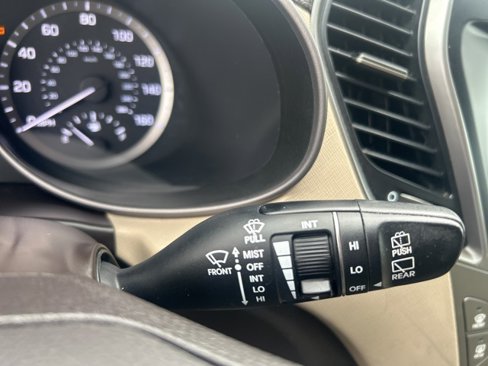 Used 2017 Hyundai Santa Fe Sport image 32