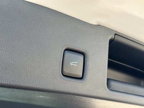 Used 2025 Ford Escape Active image 25