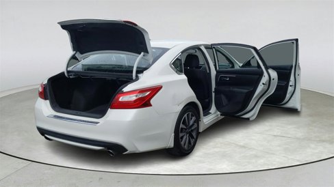 Used 2017 Nissan Altima 2.5 SV w/ Convenience Package image 13