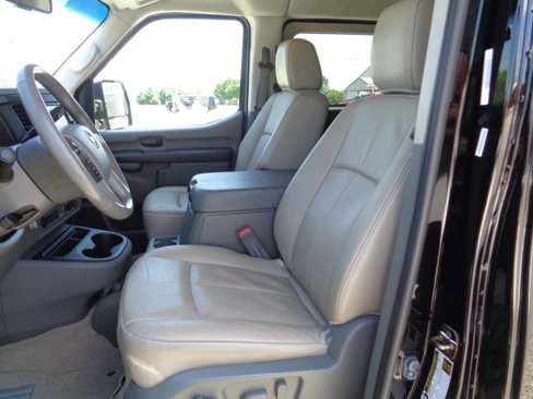 Used 2019 Nissan NV 3500 SL image 24