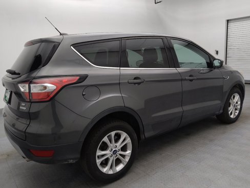 Used 2017 Ford Escape SE image 10