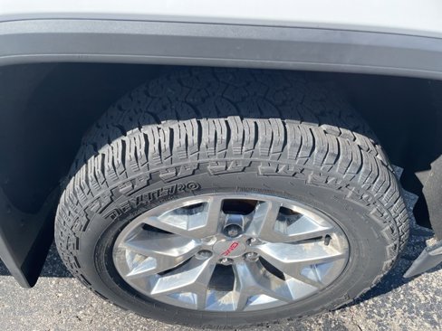 Used 2017 GMC Sierra 1500 SLT w/ SLT Premium Package image 10