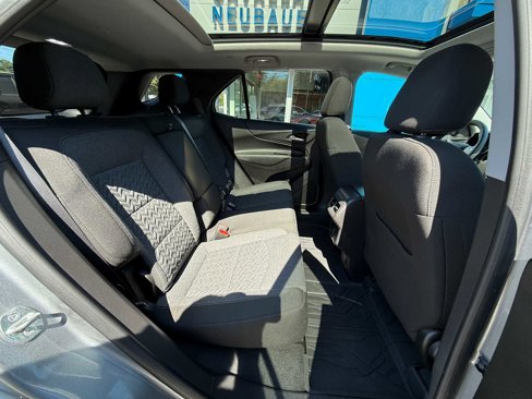 Used 2024 Chevrolet Equinox LT image 36
