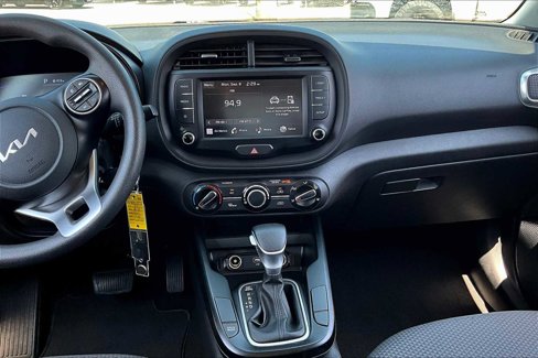 Certified 2023 Kia Soul LX w/ Option Group 015 image 6