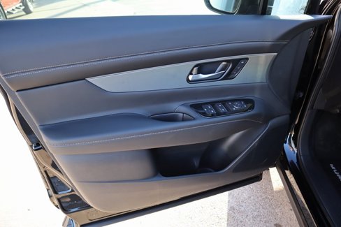 New 2025 Nissan Murano SL image 12