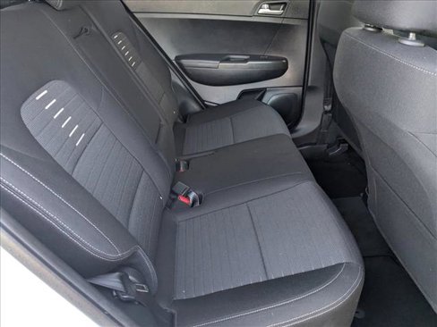 Used 2018 Kia Sportage LX image 18