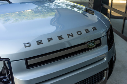 Used 2021 Land Rover Defender 110 X-Dynamic HSE image 16