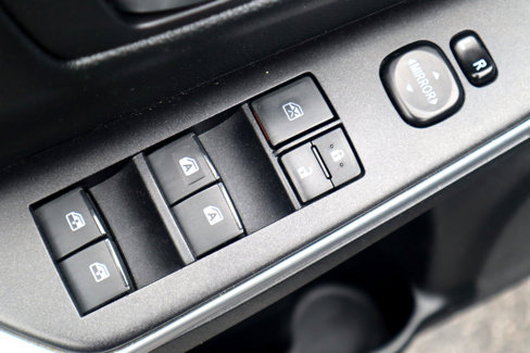 Used 2015 Toyota Camry LE image 47