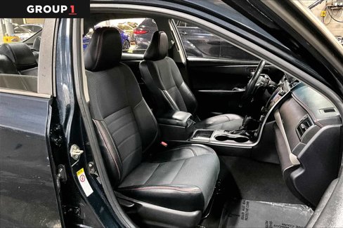 Used 2017 Toyota Camry SE image 8