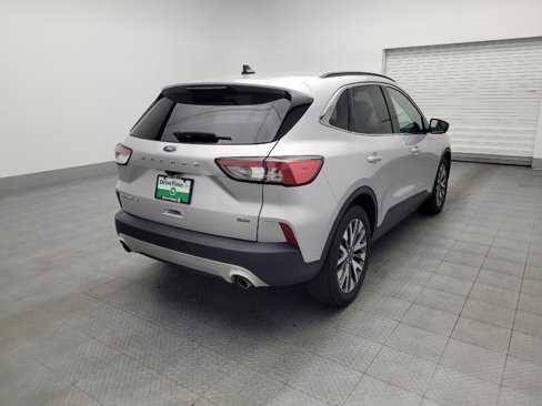 Used 2020 Ford Escape Titanium image 9