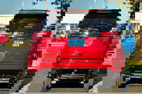 Certified 2020 Ford Edge ST-Line w/ Class II Trailer Tow Package image 7