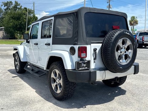 Used 2018 Jeep Wrangler Unlimited Sahara image 3