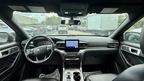 Used 2020 Ford Explorer XLT w/ Equipment Group 202A image 10