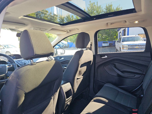 Used 2015 Ford Escape SE image 38