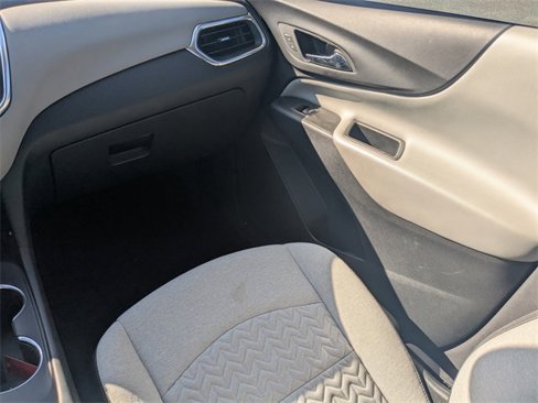 Used 2022 Chevrolet Equinox LS w/ Driver Confidence II Package image 17