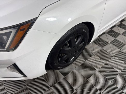Used 2019 Hyundai Elantra SE w/ Cargo Package image 10