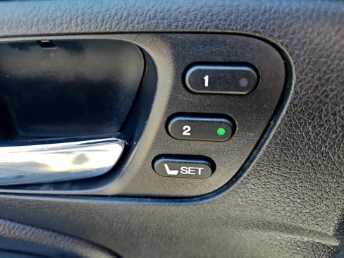 Used 2017 Honda Pilot Touring image 23