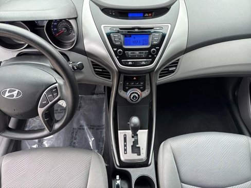 Used 2013 Hyundai Elantra GLS w/ Preferred Pkg image 19