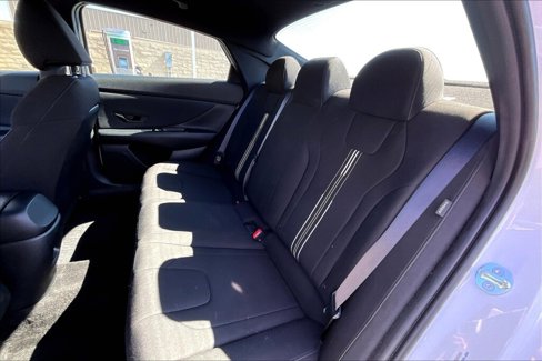 Certified 2025 Hyundai Elantra Sport image 15