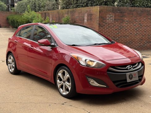 Used 2013 Hyundai Elantra GT w/ Style Pkg image 3