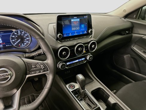 Used 2021 Nissan Sentra SV image 25