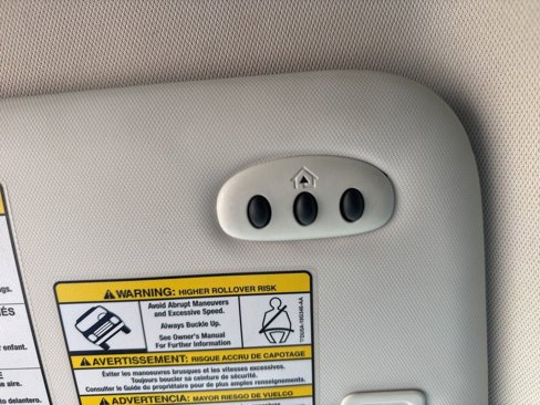 Used 2017 Ford Escape Titanium image 34