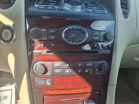 Used 2017 INFINITI QX50 AWD image 17