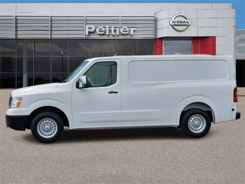 Used 2018 Nissan NV 3500 S image 4