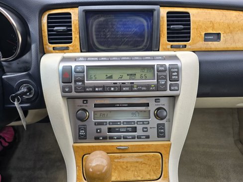 Used 2005 Lexus SC 430 Convertible image 24