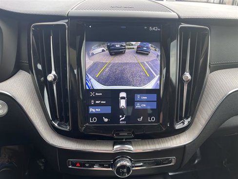 Used 2020 Volvo XC60 T6 Inscription w/ Protection Package Premier image 15