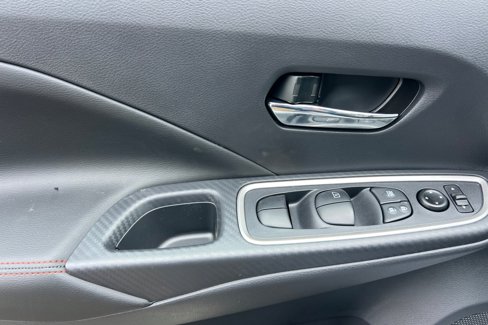 New 2025 Nissan Versa SR w/ Trunk Package image 8