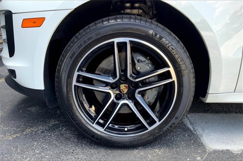 Certified 2021 Porsche Macan S image 15