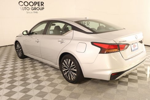 Used 2024 Nissan Altima 2.5 SV image 21
