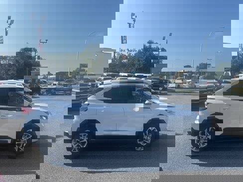 Used 2021 Ford Escape SE w/ Cold Weather Package image 5