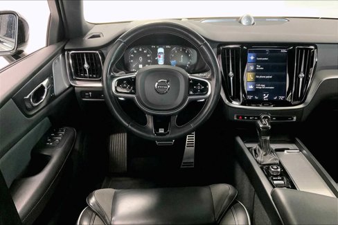 Used 2019 Volvo S60 T6 R-Design image 13