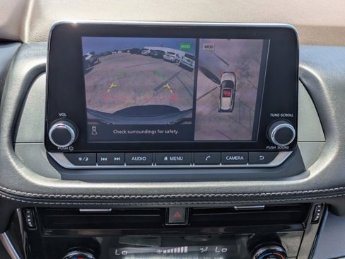 Used 2021 Nissan Rogue SV image 21